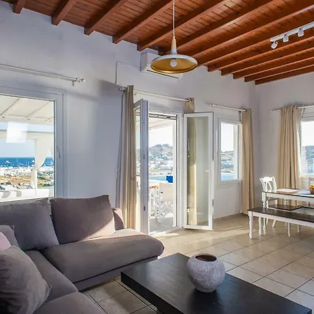 The Corfos Hills House