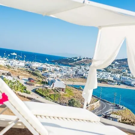 The Corfos Hills House 別荘